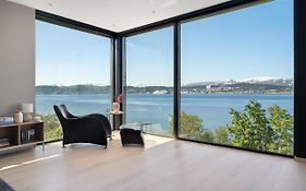 Oceanfront Penthouse Duplex Wamazing View!
