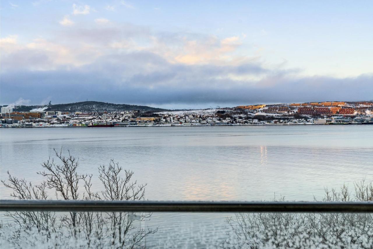 Ferienwohnung Oceanfront Penthouse Duplex Wamazing View! Tromsø Exterior foto